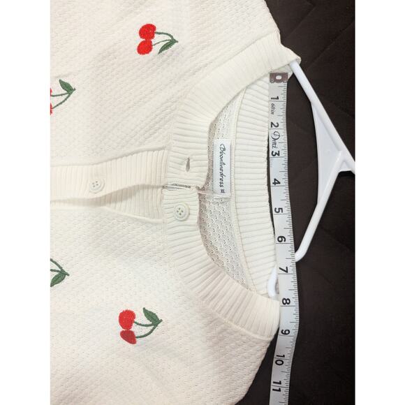 Cute cream short sleeve button cardigan by Bbonlinedress w/cherry embroidery XL - Picture 7 of 9
